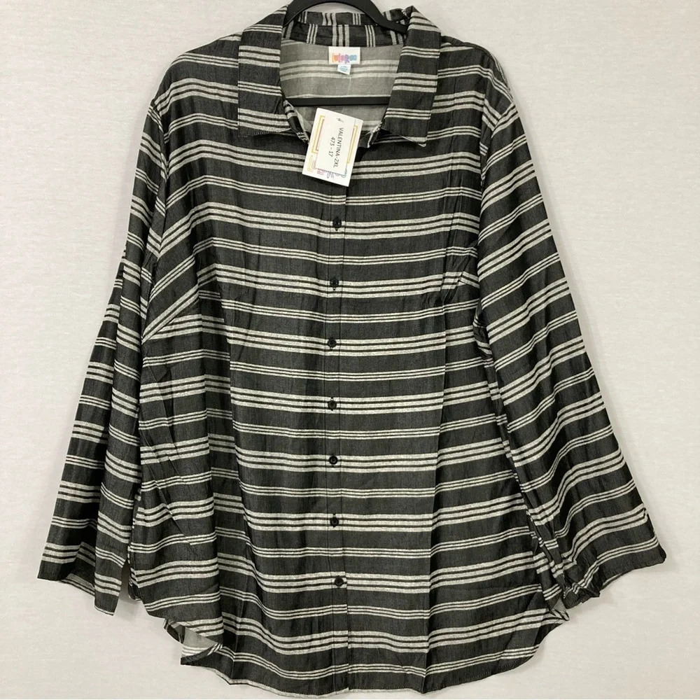 New LuLaRoe Gray White Striped‎ Relaxed Fit Long Sleeve Button Down size 2XL
